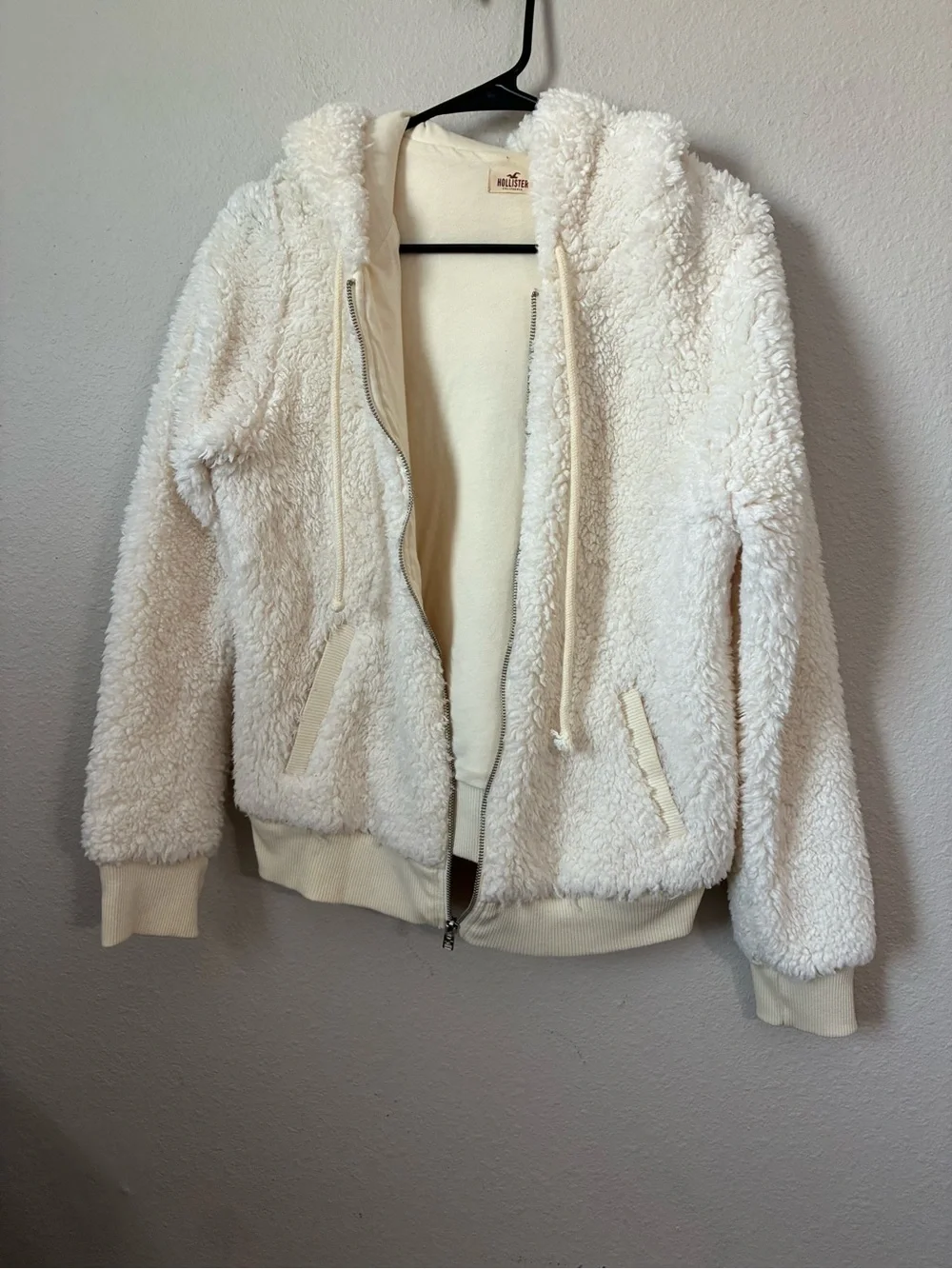 Cozy Cream Hollister  Hoodie Jacket - Women's